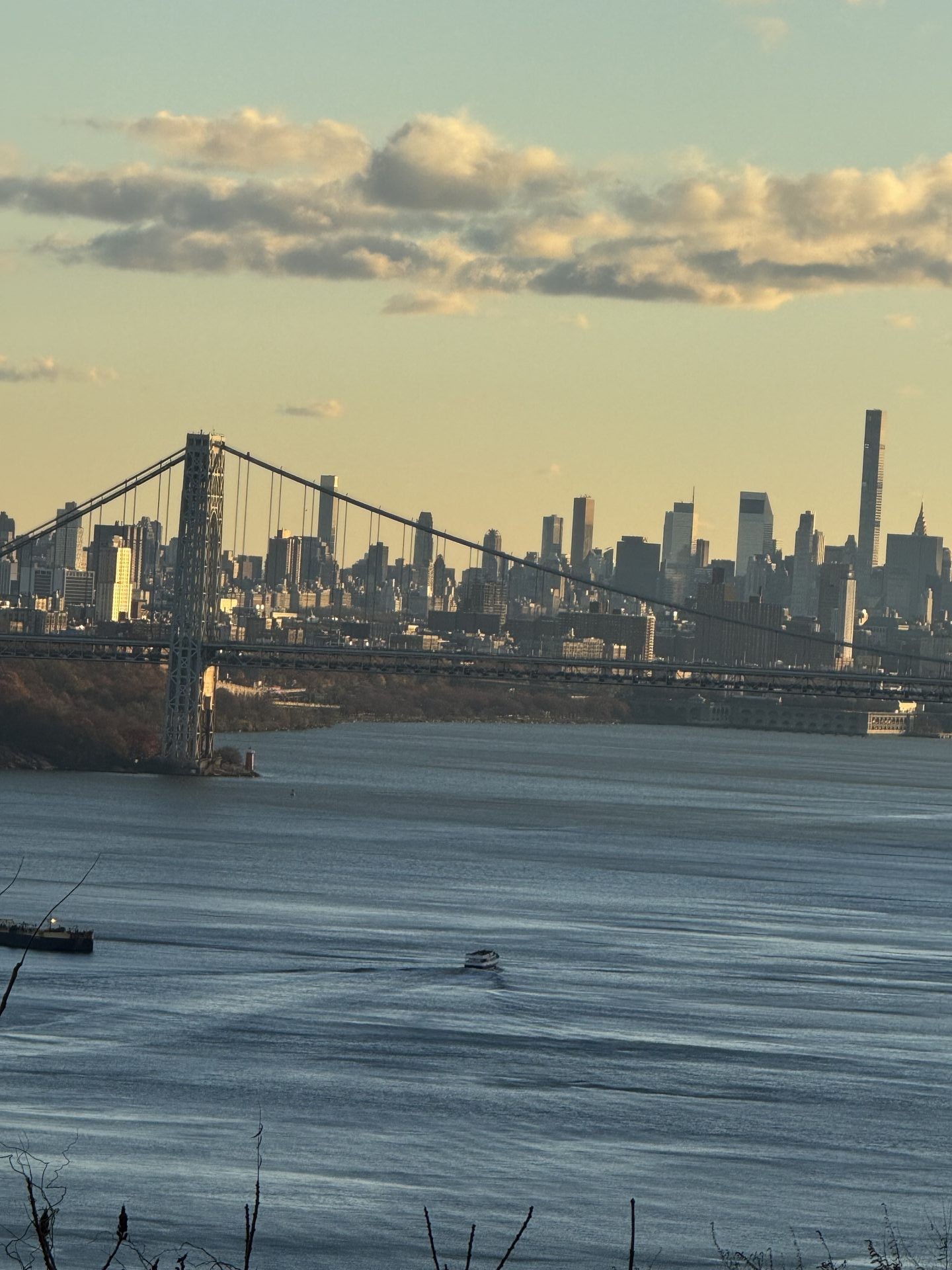 The George Washington Bridge and the Manhattan skyline